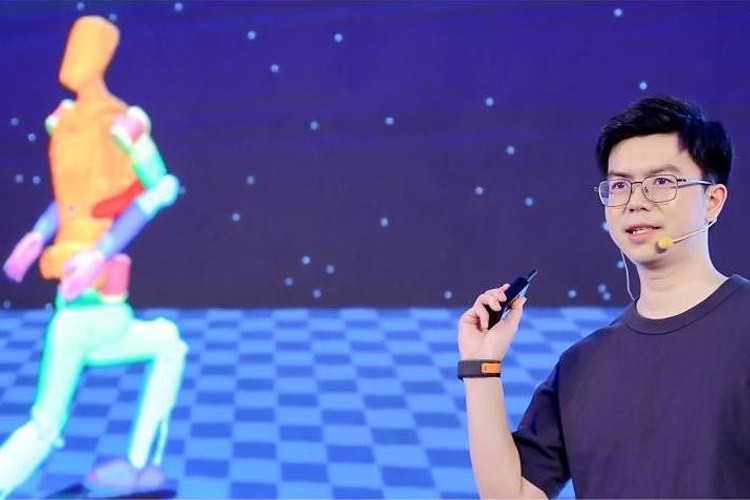 天才少年稚晖君完美·(中国)体育机器人走路进场！AI模型做大脑，目标售价20万以内